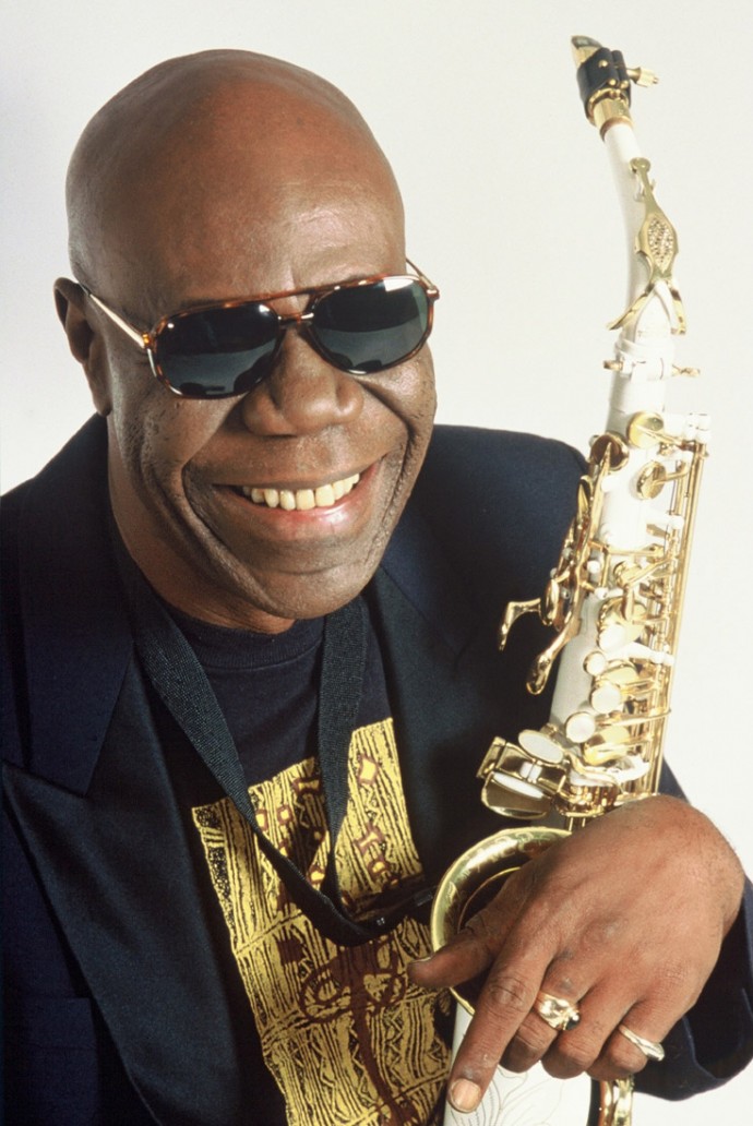 28 APRILE - ORE 18: STEFANO BATTAGLIA TRIO TEATRO VITTORIA - ORE 21: MANU DIBANGO - 8 DECADES TOUR PIAZZA CASTELLO e programma Fringe!